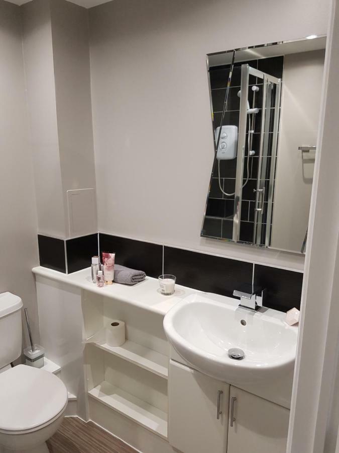 Glasgow 3 Bedroom Luxury Apartment מראה חיצוני תמונה